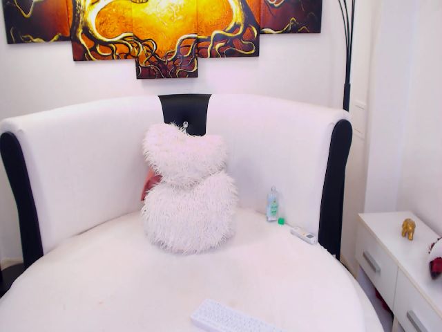 Live sex webcam photo for Anasstacia__ #264214132