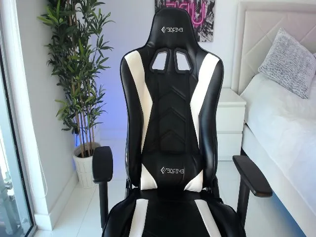 Live sex webcam photo for Vanessa_Vega #254605909