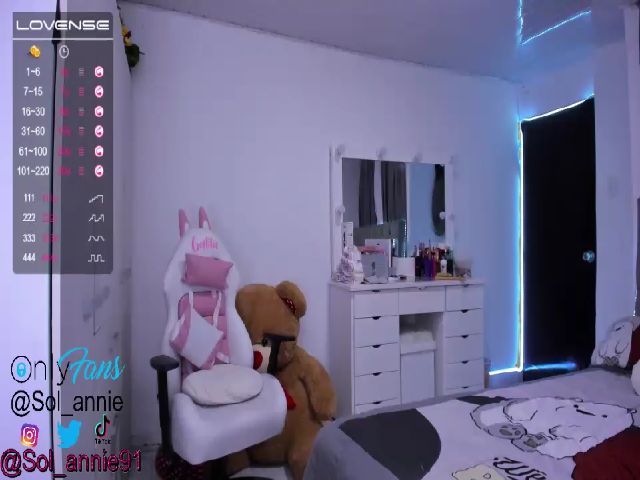 Live sex webcam photo for Anggi_ #263926773