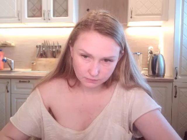 Live sex webcam photo for JaneGrey111 #258023711