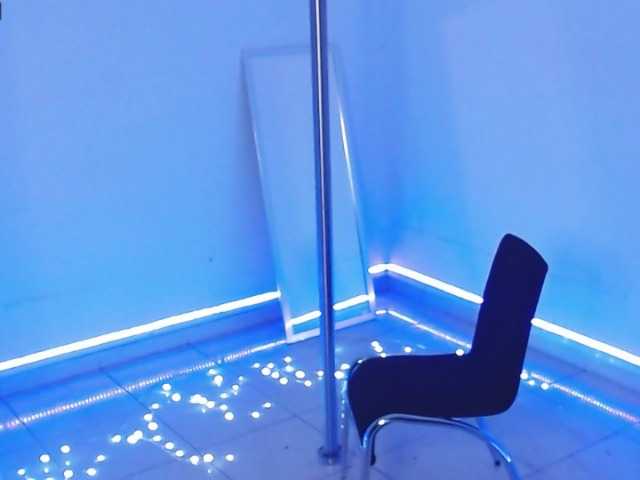 Live sex webcam photo for jamaicaawolf #241411004