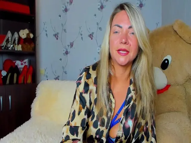 Live sex webcam photo for Alisa_Sims #253913553