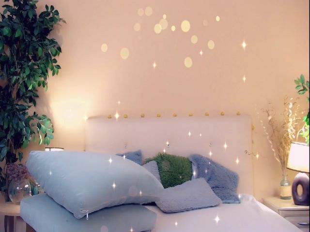 Live sex webcam photo for RoseHope #264459673