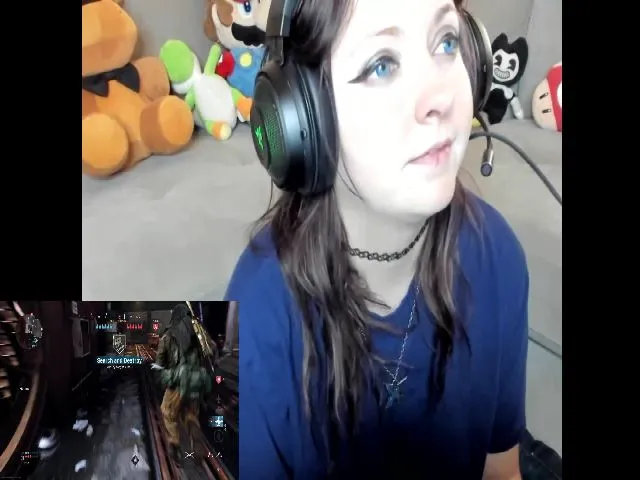 Live sex webcam photo for PrincessBluu #261604771