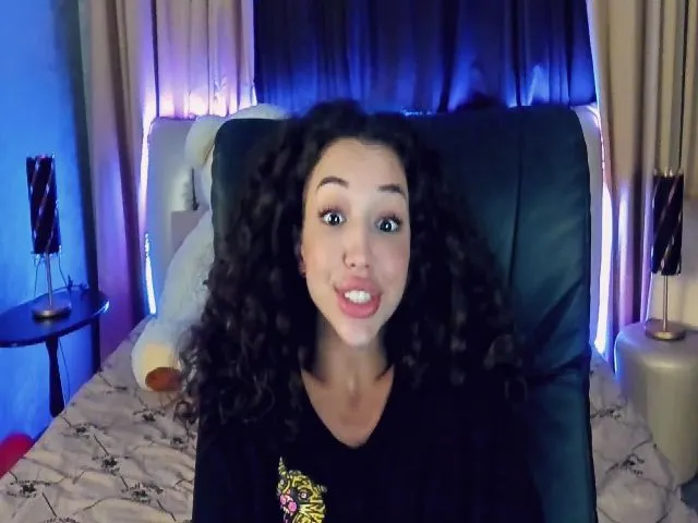 Live sex webcam photo for Simba_Leo #252460942