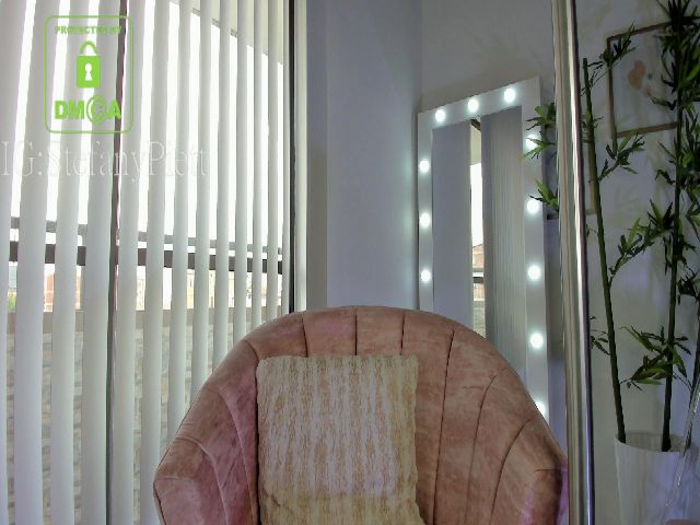 Live sex webcam photo for Stefany_gpiet #258688106