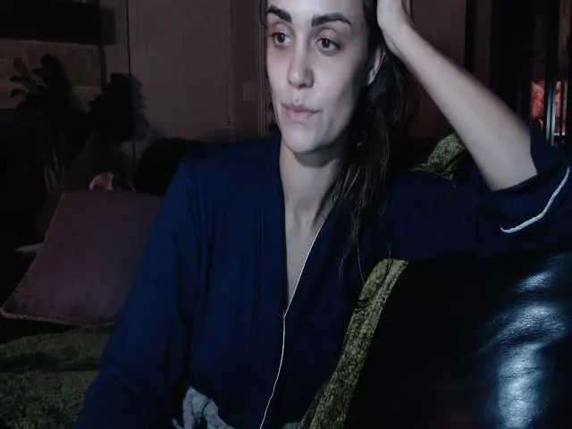 Live sex webcam photo for AudryLikes #257430455