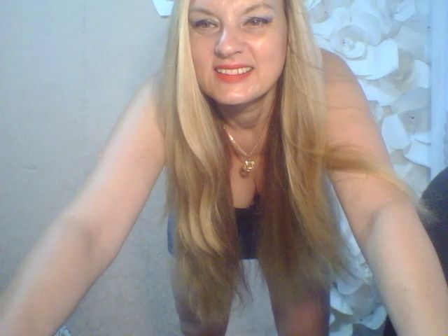 Live sex webcam photo for Miss_Kapriz81 #261219231