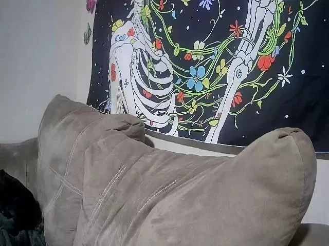 Live sex webcam photo for Lilmisspurp #256148699