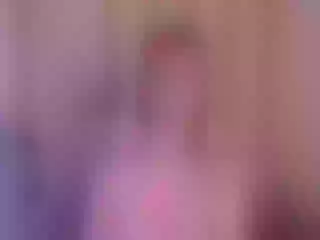 Live sex webcam photo for Julietacollin #264216345