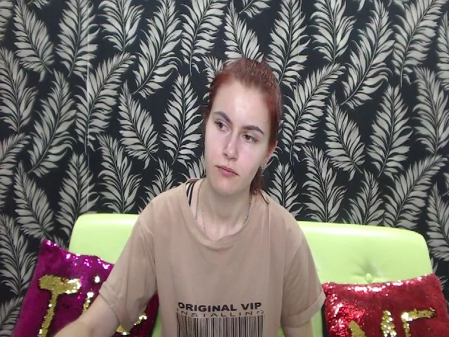 Live sex webcam photo for MollyTravis #262009032