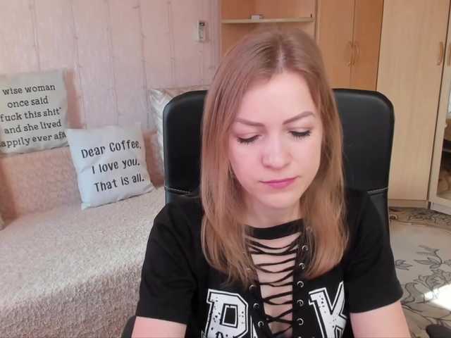 Live sex webcam photo for CherishSia #241138548