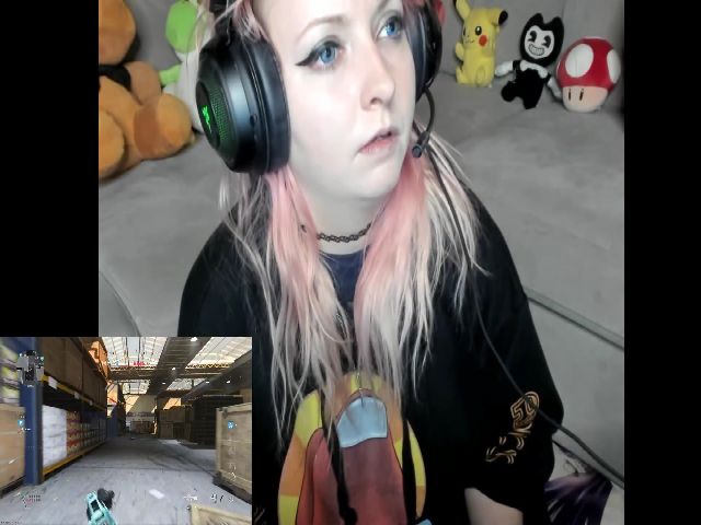 Live sex webcam photo for PrincessBluu #253605267