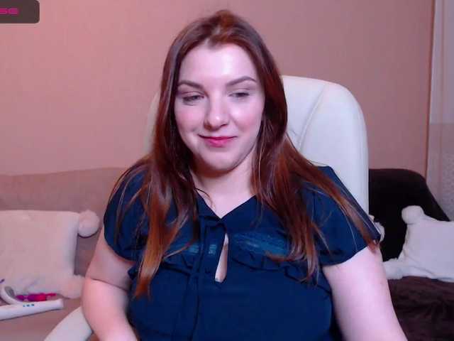 Live sex webcam photo for RennaHart #243281732