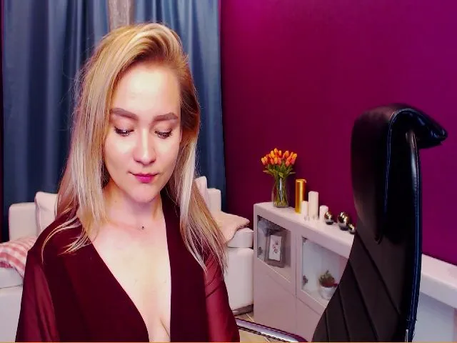 Live sex webcam photo for Kara_Smith #260283872