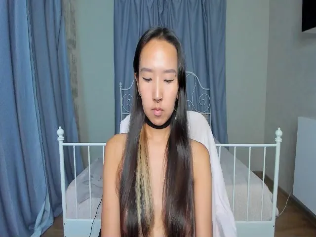 Live sex webcam photo for A11yson #262841472