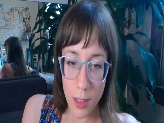 Live sex webcam photo for MinnieMoralia #255766013