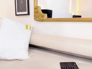 Live sex webcam photo for Malliajikz #240767343