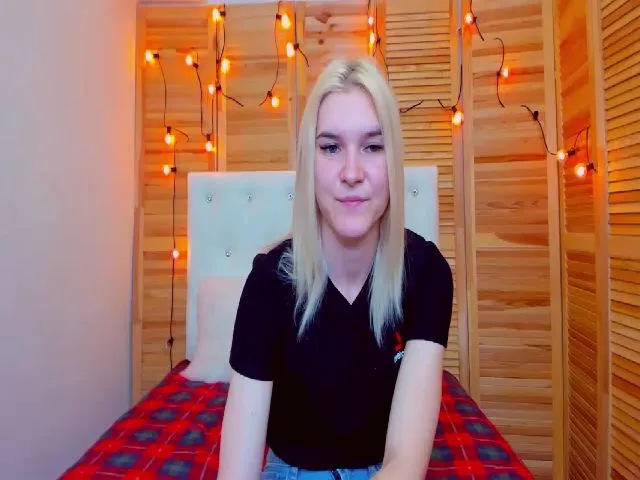 Live sex webcam photo for MarliTes #256124759