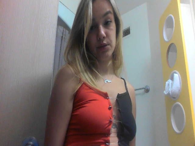 Live sex webcam photo for Qxeen_jasmin #260953326