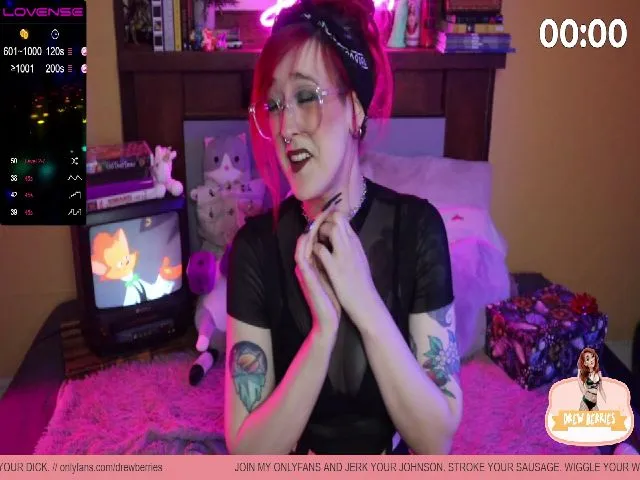 Live sex webcam photo for DrewBerries #254350986