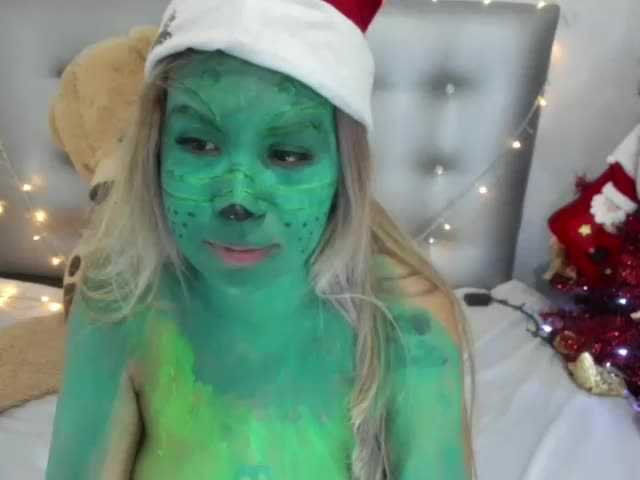 Live sex webcam photo for SweetBarbie #240919708