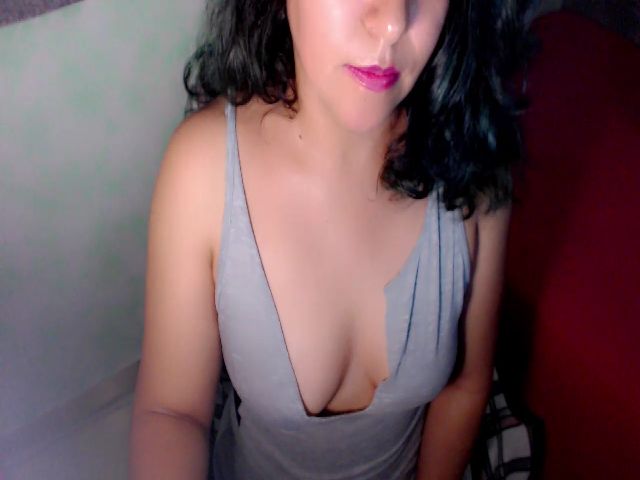Live sex webcam photo for Azuhky #259671350