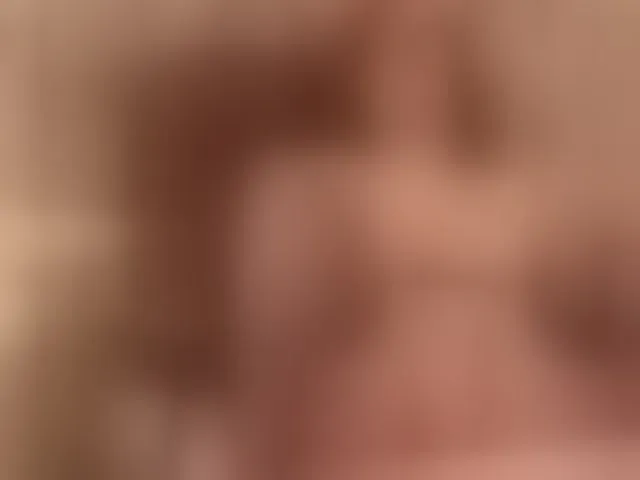 Live sex webcam photo for EricaWilde #240996998