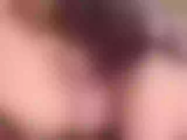 Live sex webcam photo for LittleSalome #241207678