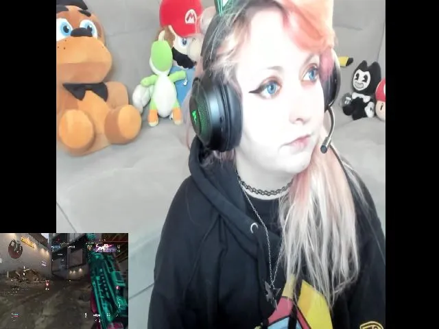 Live sex webcam photo for PrincessBluu #256077490