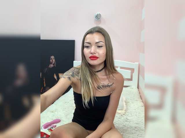 Live sex webcam photo for Wild-Angel777 #288005875