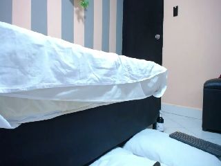 Live sex webcam photo for Aleja_10 #252030035