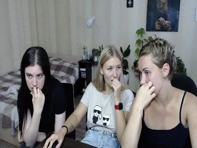 Live sex webcam photo for UrBlack_Kitty #261433857