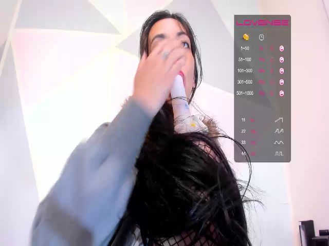 Live sex webcam photo for Violetatoo #263639050