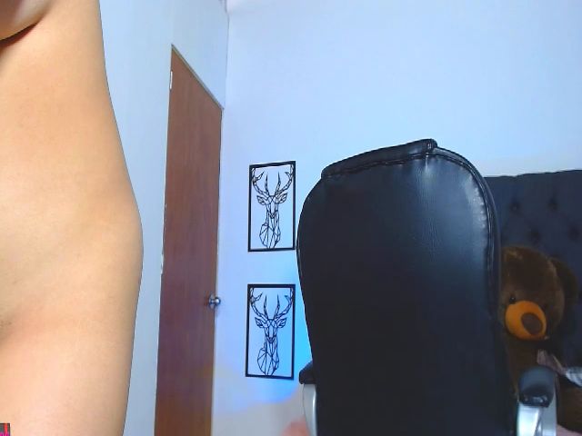 Live sex webcam photo for Celeste_ebony #256271951