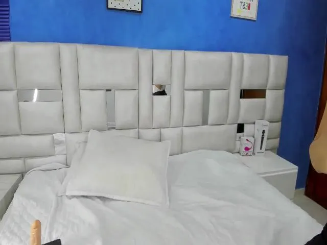 Live sex webcam photo for Msssofia_ #253455546