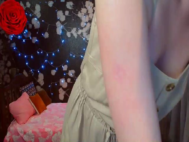 Live sex webcam photo for Lin_Elisss #257026907