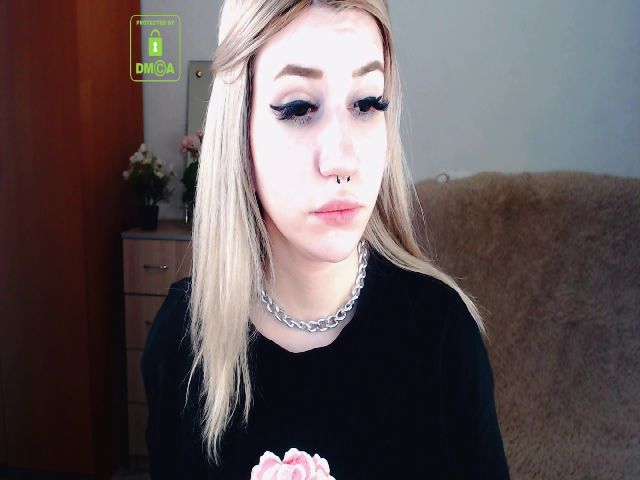 Live sex webcam photo for Alison_Moonli #253283476