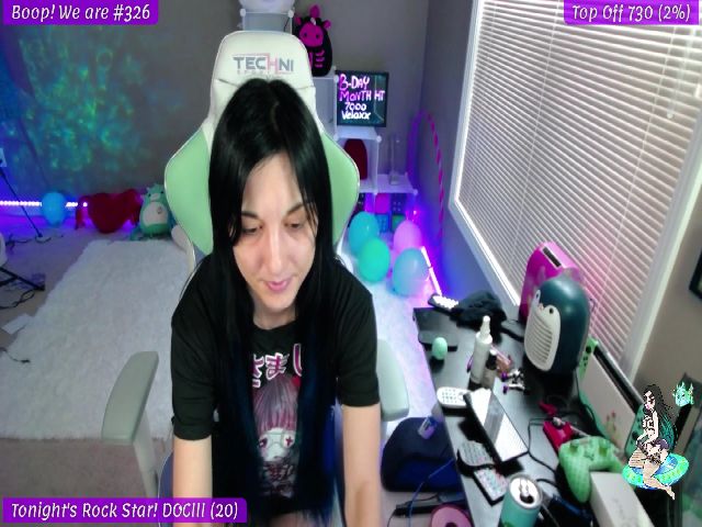 Live sex webcam photo for LexaLuv #255208633