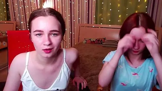 Live sex webcam photo for happy_twins #245075116