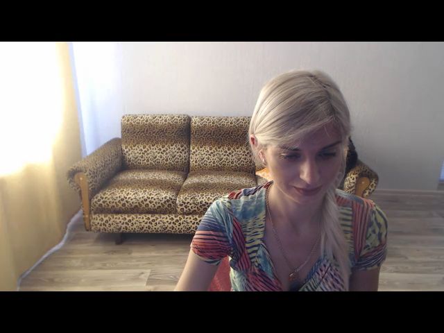 Live sex webcam photo for SexyBeatriice #262546831