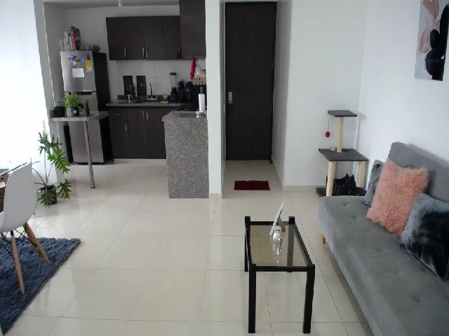 Live sex webcam photo for Valen_giraldo #258886849