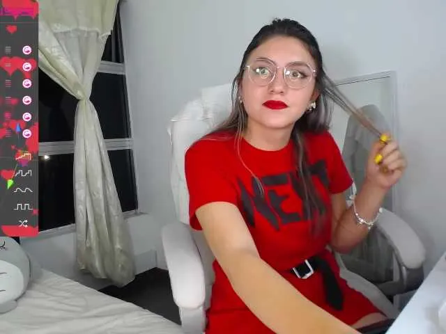 Live sex webcam photo for Diamond-Valer #240980563
