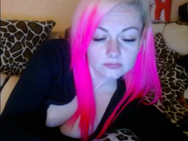 Live sex webcam photo for melek-7250 #241734719