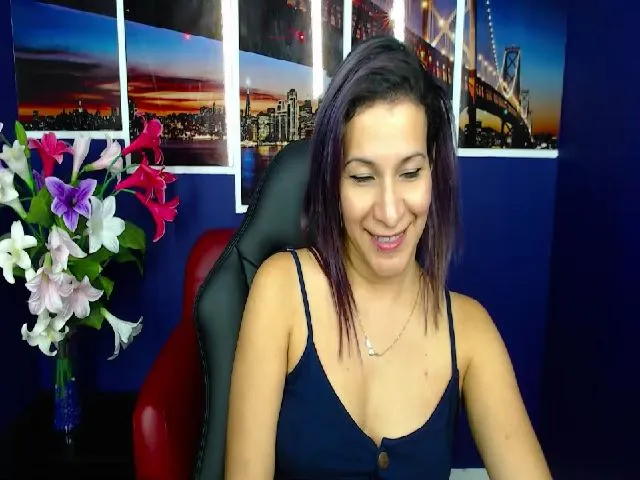 Live sex webcam photo for Infernalsexx #255810653