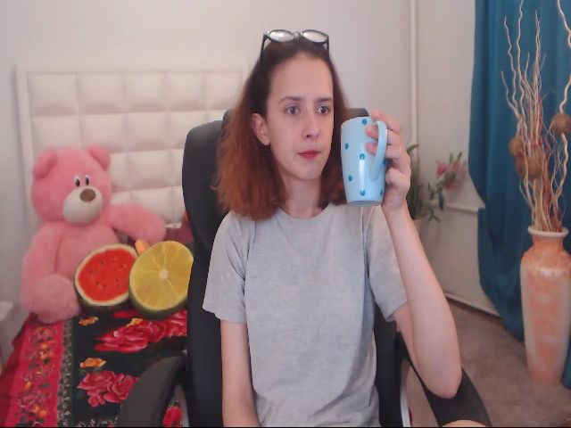 Live sex webcam photo for IrisNichols #265297382