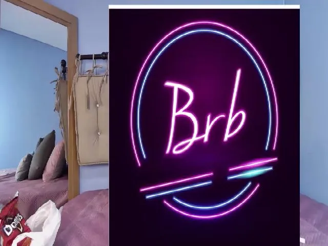 Live sex webcam photo for Alanna_Brown #258186257