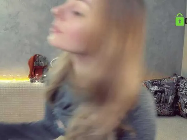 Live sex webcam photo for LiluDallass #287915470