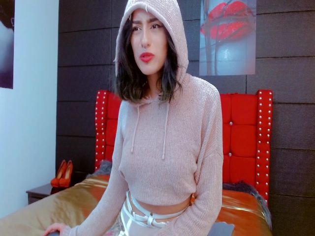 Live sex webcam photo for Violetdarkk #260376520