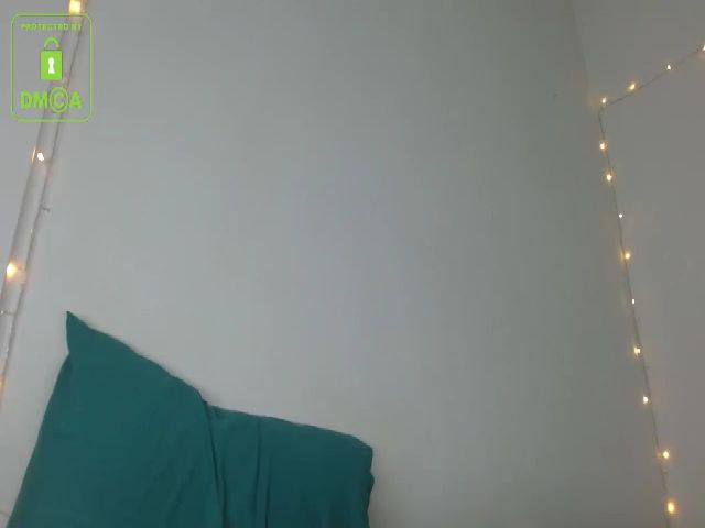 Live sex webcam photo for EmmaX0X0X0 #254336166